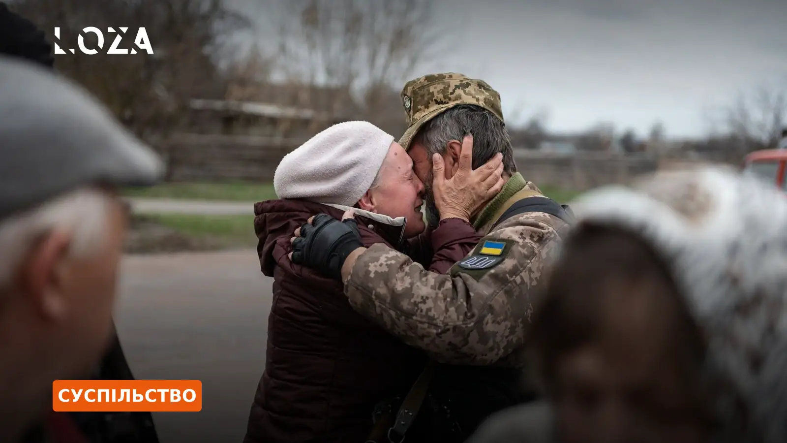 Майже 10 тисяч дорослих українців уже повернули з полону
