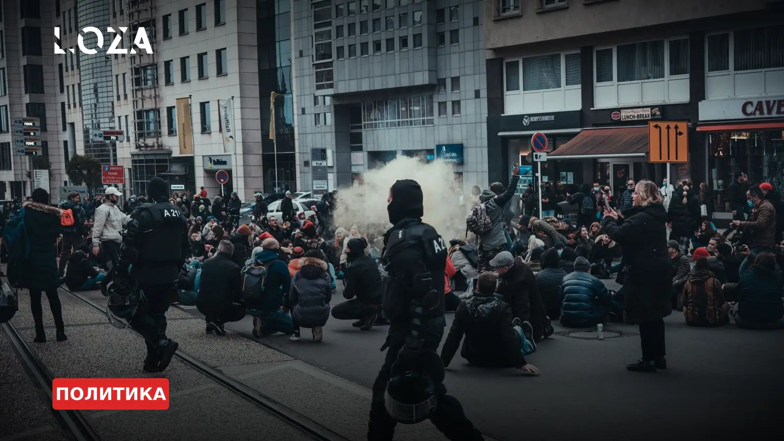 Огонь во Франции: сотни тысяч людей протестуют против кризиса стоимости жизни